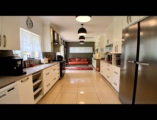4 BEDROOM FREESTANDING FOR SALE IN QUELLERINA
